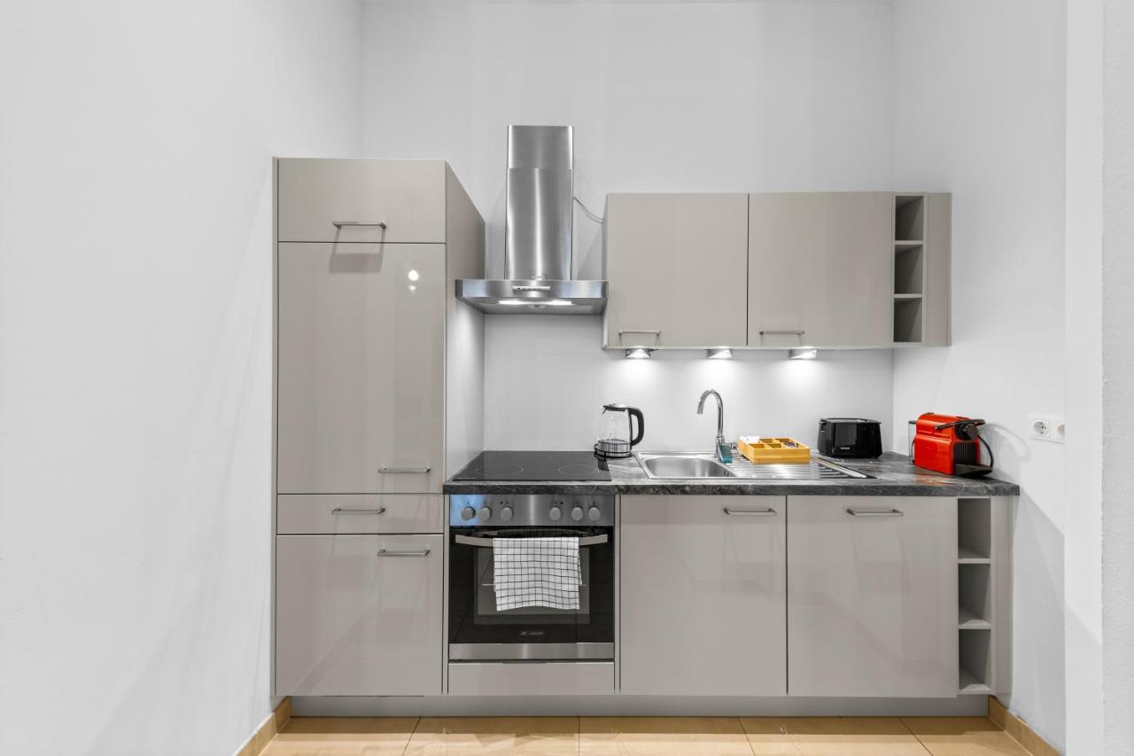 Apartment Chic Residences #suite 6 * Brand New * *